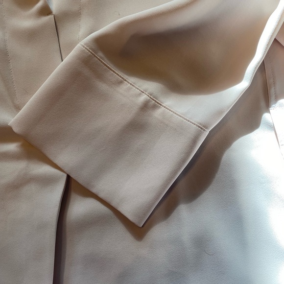 Anne Klein tunic style blouse - Picture 5 of 10